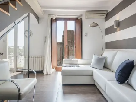Maison rénovée au cœur de Tarragone avec vue sur mer et terrasse - Photo 19
