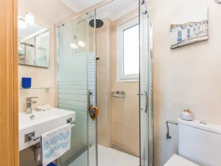Appartement lumineux avec terrasse et parking près de la plage - Photo 18