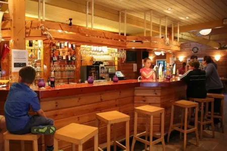 Camping Petite Suisse 7, Maison de vacances à Dochamps avec jacuzzi - Photo 32