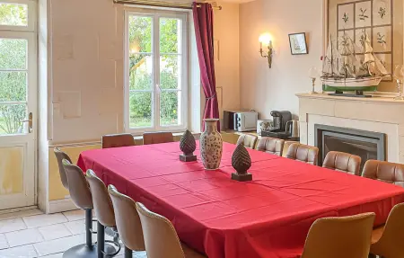 Charmante maison avec piscine, Maison 14 personnes à Tonnay Charente - Photo 3