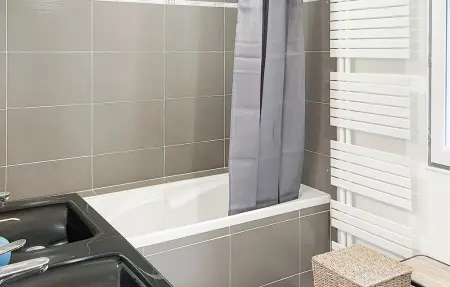 Charmante maison avec piscine, Maison 14 personnes à Tonnay Charente - Photo 35