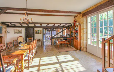 Charmante Maison avec piscine, Maison 10 personnes à Fleurac - Photo 6