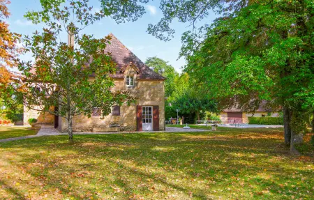 Charmante Maison avec piscine, Maison 10 personnes à Fleurac - Photo 10