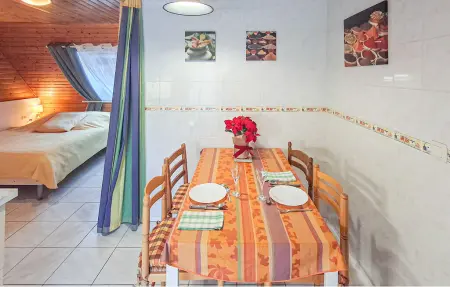 Studio Dans Maison 1, Appartement 2 personnes à Larmor plage - Photo 10