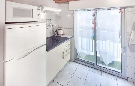 Studio Dans Maison 1, Appartement 2 personnes à Larmor plage - Photo 12
