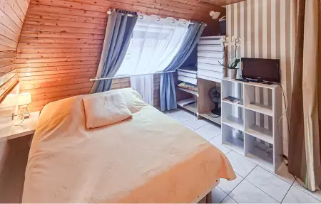 Studio Dans Maison 1, Appartement 2 personnes à Larmor plage - Photo 16