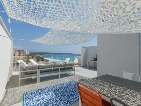 Tolle Wohnung in S'illot-Cala Morlanda mit Terrasse - Photo 13
