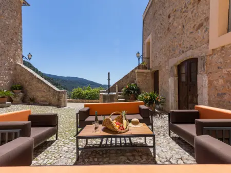 Caballeria 12, Maison 12 personnes à Bunyola - Photo 1