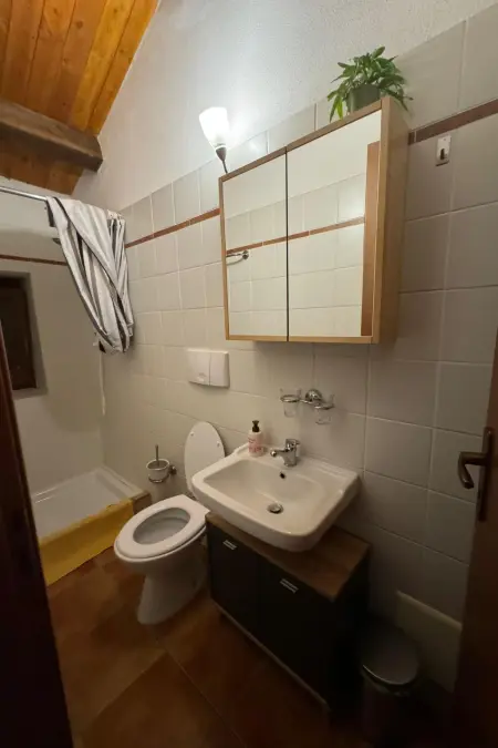 Landgut mit Blick auf das Wasser, Appartement 4 personnes à Girifalco - Photo 7