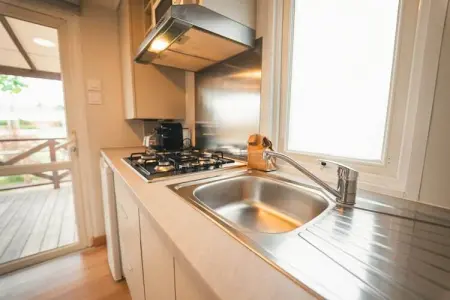 HOLA CAMP CHILCHES-Comfort 2, Bungalow à Xilxes avec terrasse pour couple - Photo 8