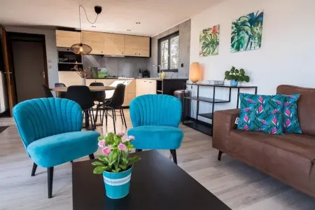 Luxe Lodges, Chalet de luxe en forêt avec jardin privé - Photo 4