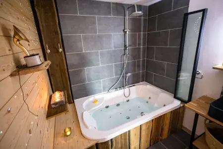 Appartement Spa Vip 2/3, Retraite au bord du lac avec terrasse panoramique - Photo 18