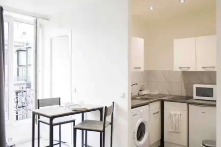 RZ-6-ROUX-M, Studio Confortable - 2P - Clichy - Photo 8