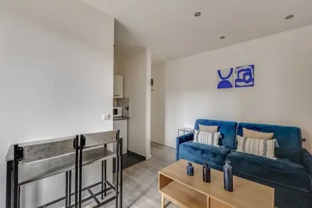RZ-6-ROUX-M, Studio Confortable - 2P - Clichy - Photo 35