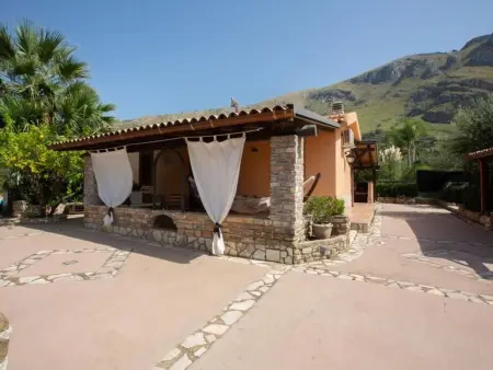 Ferienvilla mit privatem Pool für 7 Personen mit Garten - Photo 17