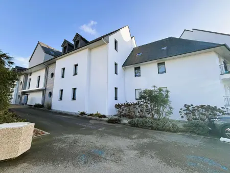 Bénodet: Appartement spacieux proche plage avec terrasse et parking sécurisé - Photo 25