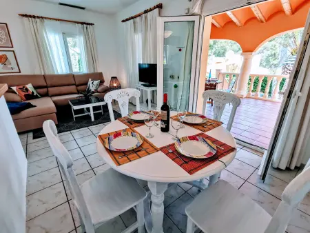 Superbe villa familiale avec piscine privée et climatisation à Javea - Photo 10