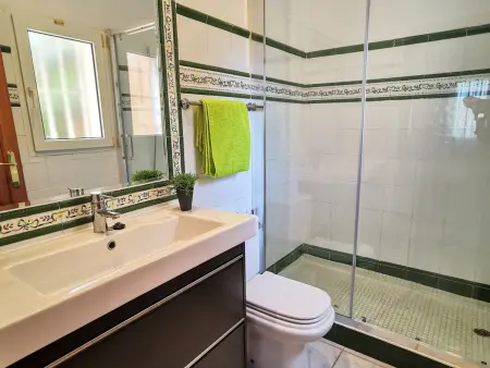 Superbe villa familiale avec piscine privée et climatisation à Javea - Photo 15