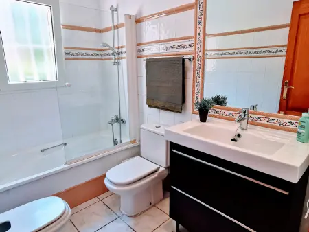Superbe villa familiale avec piscine privée et climatisation à Javea - Photo 17