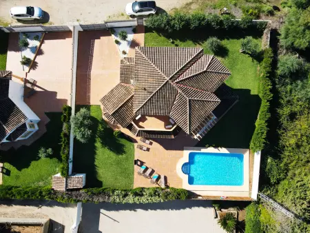 Villa moderne 4 chambres à Dénia avec piscine privée, jardin et climatisation, près de la plage - Photo 1