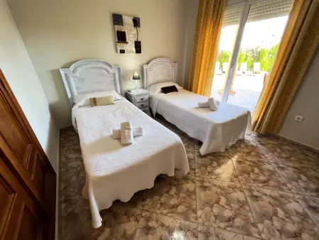 Villa moderne 4 chambres à Dénia avec piscine privée, jardin et climatisation, près de la plage - Photo 14
