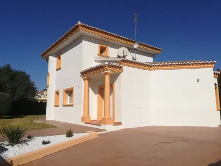 Villa moderne 4 chambres à Dénia avec piscine privée, jardin et climatisation, près de la plage - Photo 24