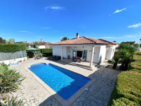 Villa à Denia pour 6 personnes avec piscine privée et jardin, proche plages et commodités - Photo 1