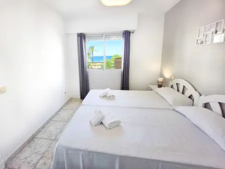 Appartement en bord de mer à Denia avec piscine, jardin et terrasse - 2 chambres, 2 salles de bains - Photo 9