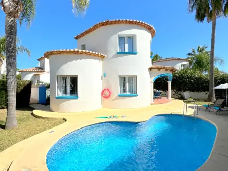Villa à Dénia pour 6 pers, piscine privée, proche plage, climatisation, jardin, parking inclus - Photo 1