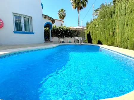 Villa pour 6 pers avec piscine privée à 400m de la plage à Dénia - Photo 8