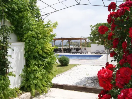 Villa rénovée avec 11 chambres, piscine privée, proche vignobles Moscatel - Photo 3