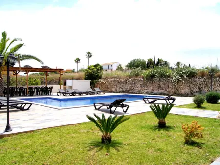 Villa rénovée avec 11 chambres, piscine privée, proche vignobles Moscatel - Photo 4