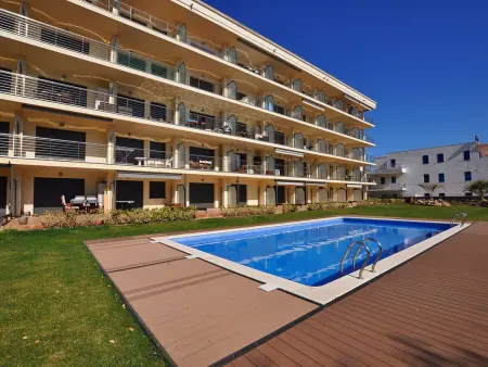 Appartement en front de mer à Rosas avec piscine, climatisation et parking, pour 4 personnes. - Photo 3