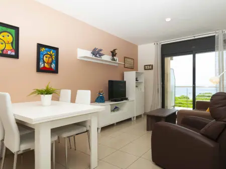 Appartement en front de mer à Rosas avec piscine, climatisation et parking, pour 4 personnes. - Photo 6