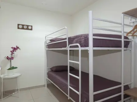 Appartement en front de mer à Rosas avec piscine, climatisation et parking, pour 4 personnes. - Photo 14