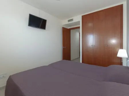 Appartement en front de mer à Rosas avec piscine, climatisation et parking, pour 4 personnes. - Photo 17