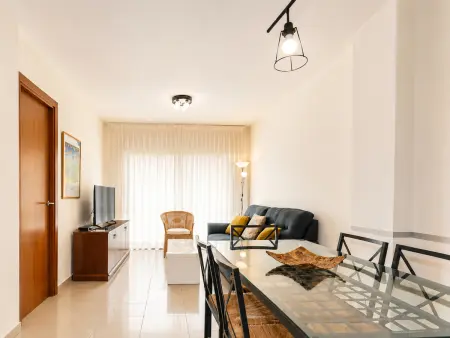 Appartement moderne à Rosas, près de la mer, pour 6 personnes avec piscine et parking - Photo 3