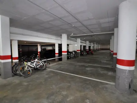 Appartement moderne à Rosas, près de la mer, pour 6 personnes avec piscine et parking - Photo 21