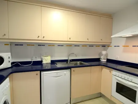 Appartement confortable à L'Escala pour 6 pers avec piscine, clim, parking, proche plage et centre. - Photo 5