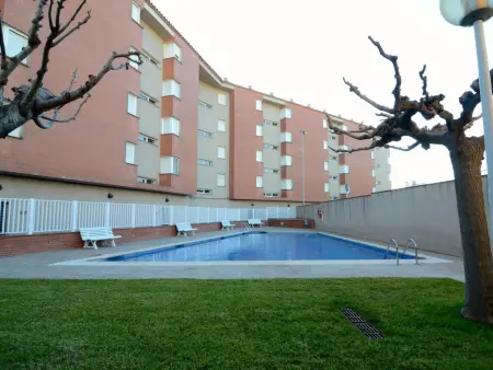 Appartement à L'Escala - 2 chambres, piscine commune, près de la mer, parking inclus - Photo 13