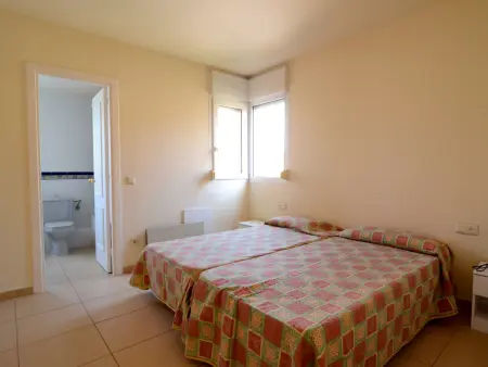 Appartement à L'Escala - 2 chambres, piscine commune, près de la mer, parking inclus - Photo 17