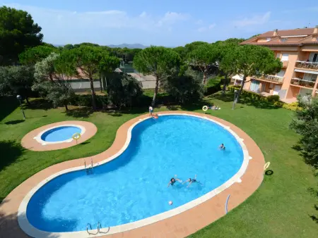 Appartement spacieux avec terrasse et piscine communautaire à Platja de Pals - Photo 1