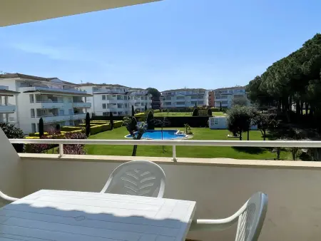 Appartement moderne avec piscine commune, terrasse et parking à Platja de Pals - Photo 1