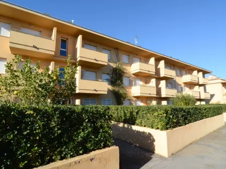 Appartement charmant 2 chambres, terrasse et jardin à L'Escala - Photo 10