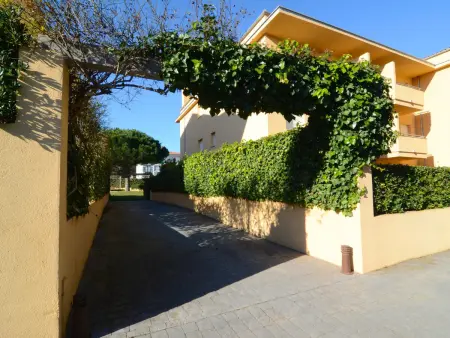 Appartement charmant 2 chambres, terrasse et jardin à L'Escala - Photo 14