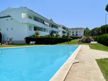 Appartement rez-de-chaussée avec jardin et piscine à Pals - Photo 2