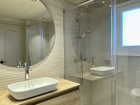 Appartement luxueux rénové avec terrasses à Pals - Photo 22