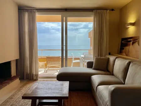 Appartement moderne à Platja de Pals, 2 chambres, design rénové - Photo 1