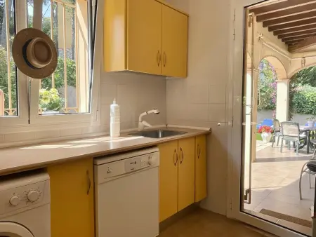 Maison à Pals avec piscine privée, jardin pour vacances familiales - Photo 10