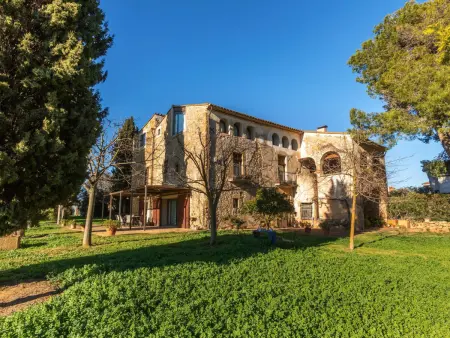 Ferme rénovée du 17ème avec piscine privée et grand jardin à Corçà, proche des plages de la Costa Brava - Photo 2